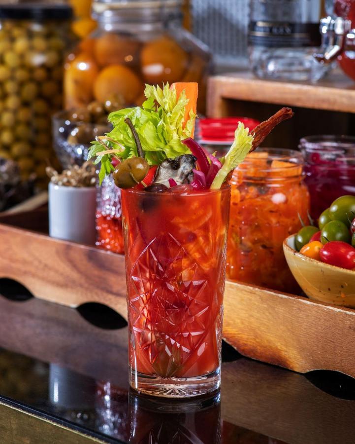 Qt Queenstown Exterior foto A Bloody Caesar