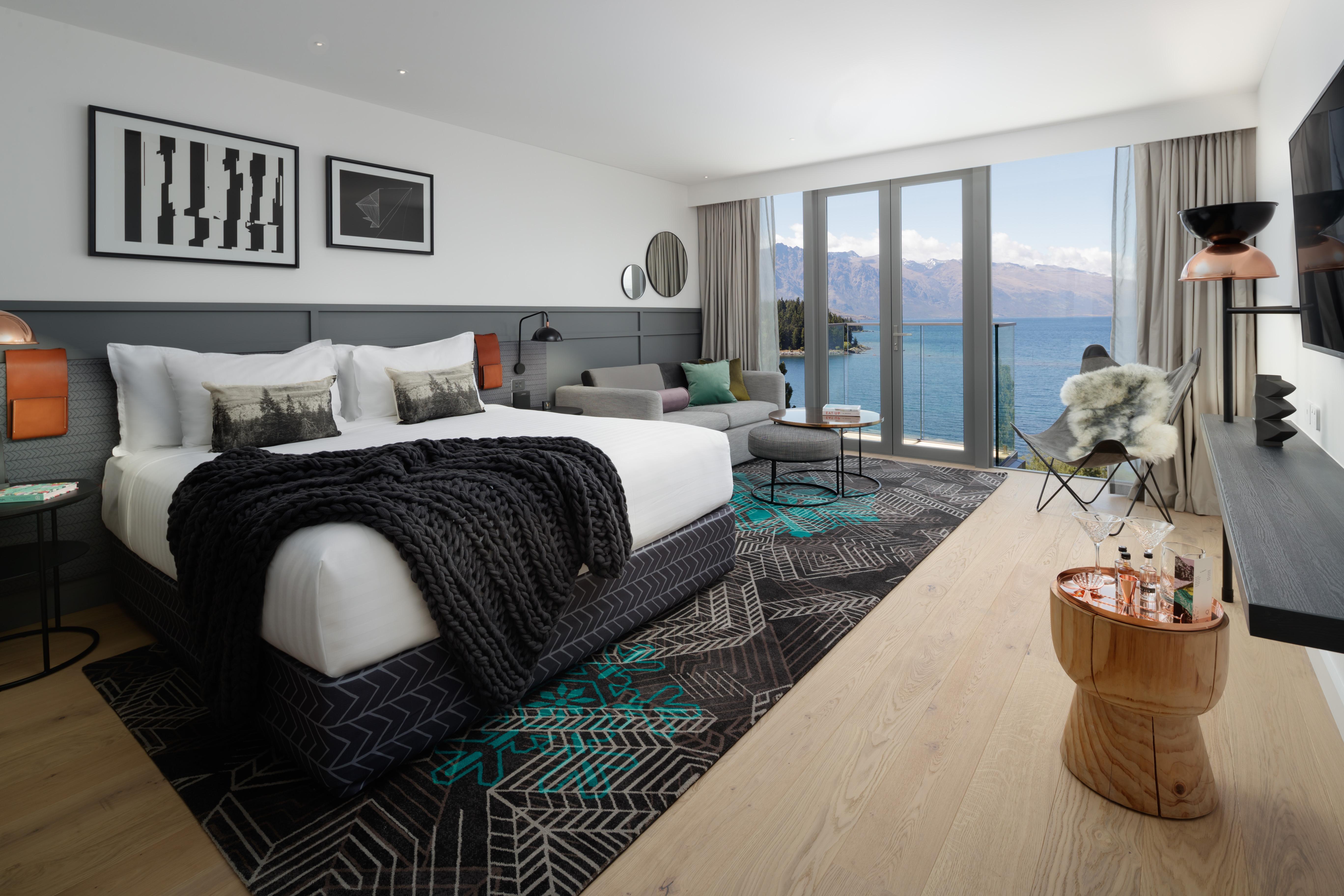 Qt Queenstown Exterior foto The Hotel's Lakefront Suite